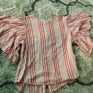 H&M ruffle sleeve blouse